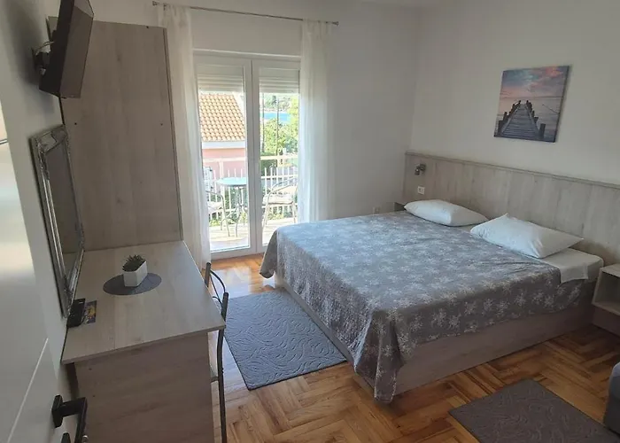 Apartment Lena