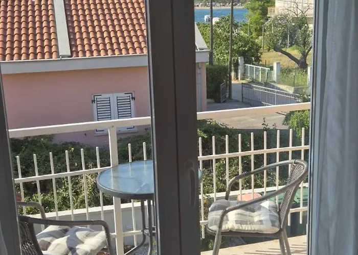Lena Apartment *