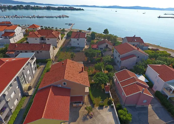 Apartment Lena Sukošan
