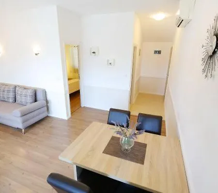 Lena Apartment *