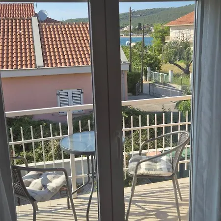 Lena Apartment *